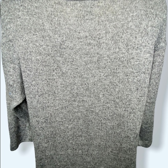 Stranded Juniors “Steal My Heart” Striped Knit Sweater L White Black Gray 3/4 - Picture 7 of 11